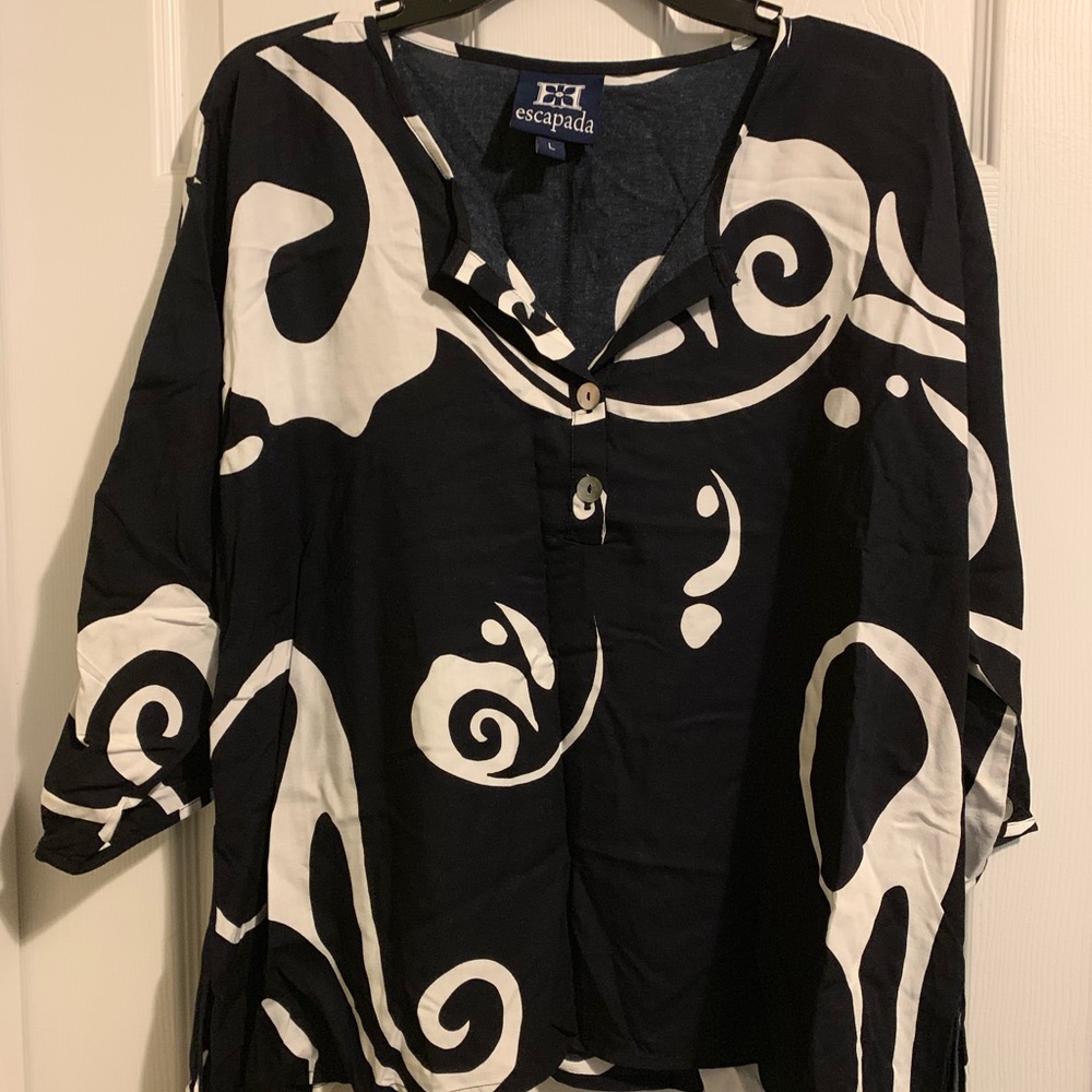Escapada woman’s top